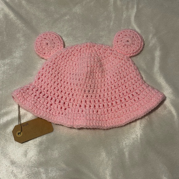 Handmade crochet pink froggy bucket hat - Picture 2 of 3